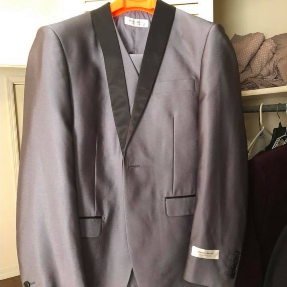 Lorenzo Bruno 3 piece suit